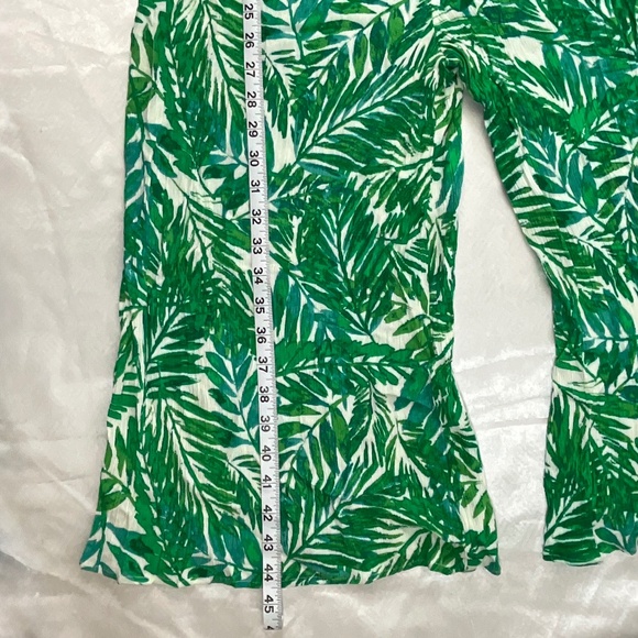Lush Green Palm Leaf Jumpsuit Women’s M Tie Front Cutout Wide Leg Pockets - Picture 14 of 14